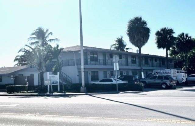 1711 S Cypress Road photos photos