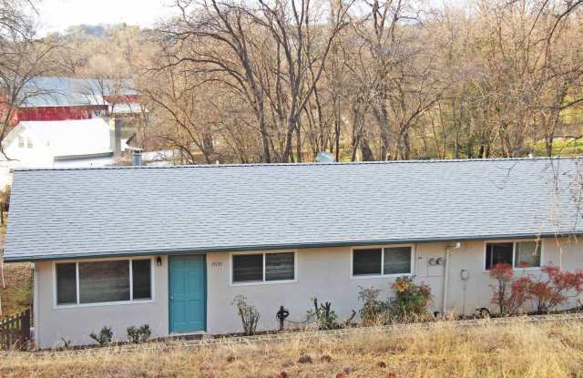 East Sonora Duplex with fenced Back Yard photos photos