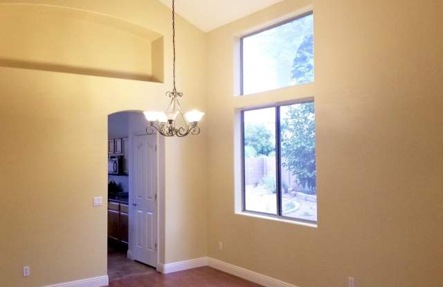 4232 E CREST Court Gallery 4
