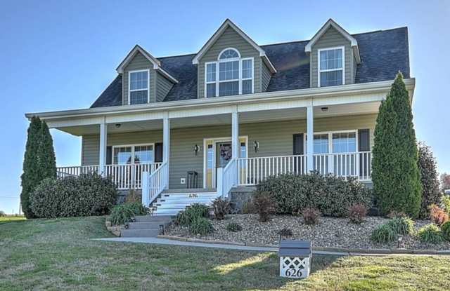 3 Bedroom 3.5 Bathroom Home Located in Greeneville, TN photos photos
