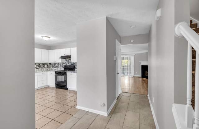 Cozy 3-Bedroom Townhome for Rent in Duluth, GA Gallery 3