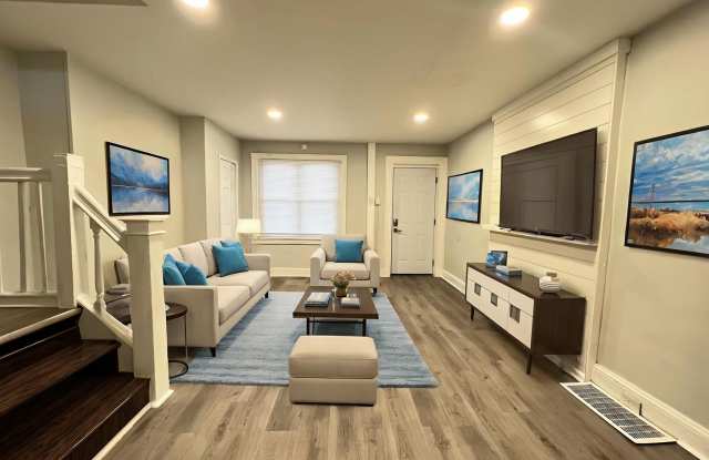 Refreshed 3BR/1BA Cozy Home with Porch  Fenced Yard! photos photos