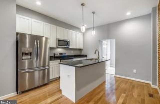 737 N PATTERSON PARK AVENUE Gallery 3