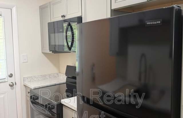 3517 Old Battleground Road Gallery 4