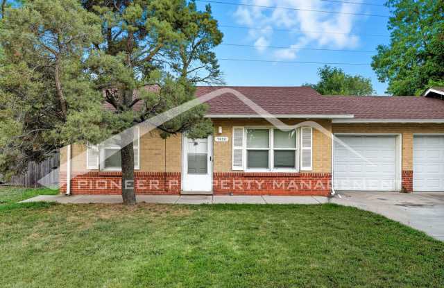 Charming Duplex with Washer/Dryer and Fenced Yard photos photos