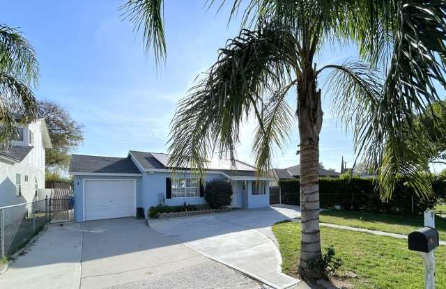 Single-Story 3-Bedroom Home Available in North San Bernardino! photos photos