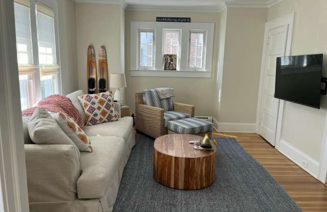 404 Monmouth Avenue photos photos