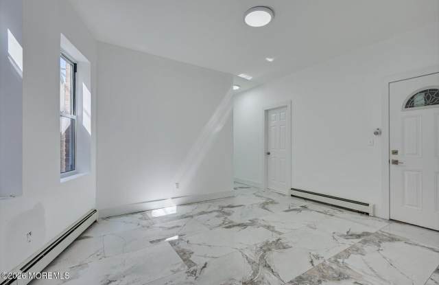 520 E Jersey Street Gallery 2