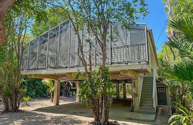 110 Arctic Avenue Gallery 2