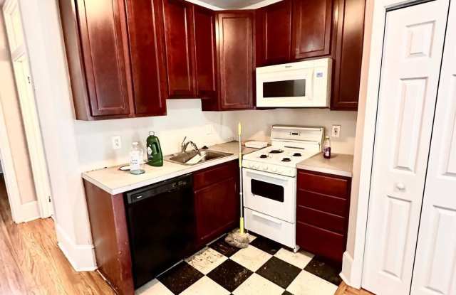 2605 ROBERTS AVENUE photos photos