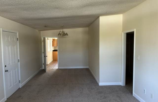 427 South Edgemont Circle Northwest Gallery 4