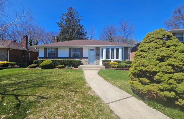 102 Birchwood Park Drive photos photos