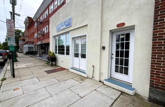 132 W Boston Post Road unit: 5 photos photos