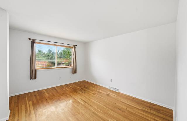 1622 Longbow Ct Gallery 4