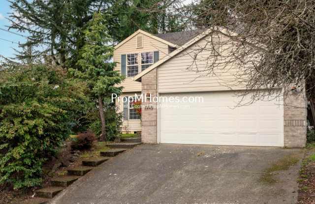 Beautiful Two-Story Home Nestled in a Tranquil Tualatin Neighborhood photos photos