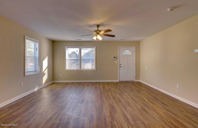 2251 Onslow Drive Gallery 2