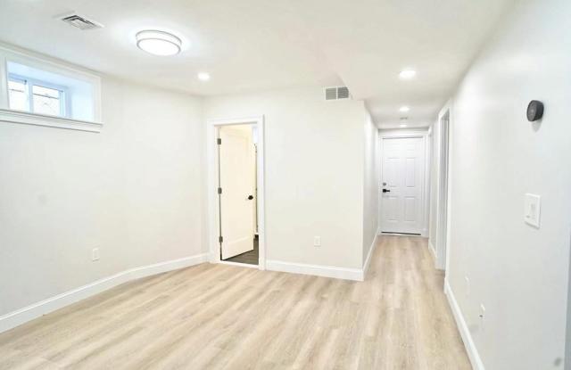 75 Wareham Gallery 4