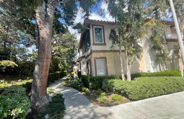2 Bedroom 2 Bath, Upper Unit Condo in the Beautiful Westpark Brio Community in Irvine - 903 Solvay Aisle, Irvine, CA 92606