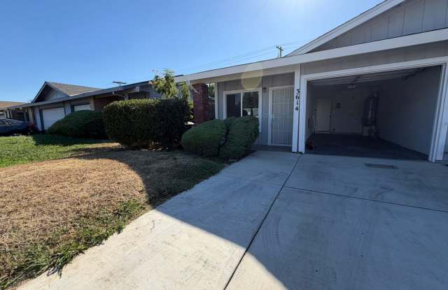 Fully Renovated 2-Bedroom Home with Spacious Backyard – Move-In Ready in Sacramento Gallery 1