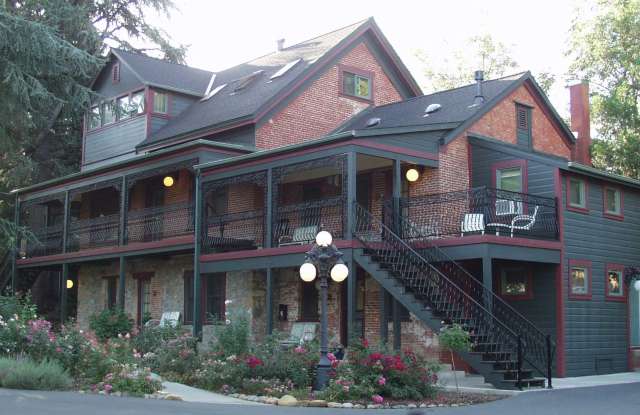 618 South Auburn Street photos photos