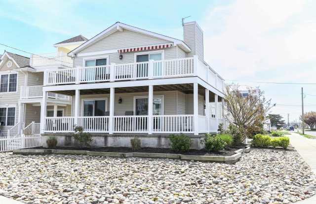 618 Bayshore Ave photos photos