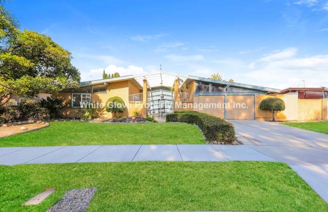 Spacious 4 Bedroom Anaheim Home - 807 South Agate Street, Anaheim, CA 92804
