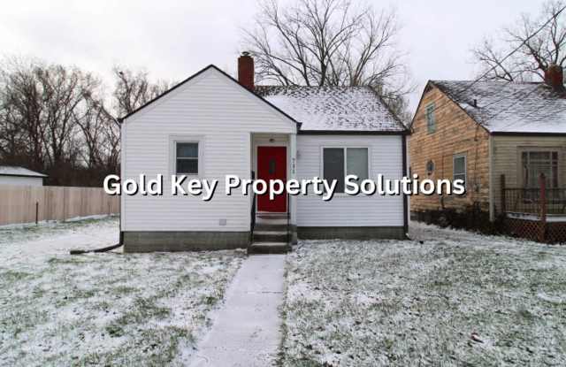 COMING SOON!! 2 BR 1 BA House with New Flooring and Paint (SECTION 8 APPROVED) photos photos