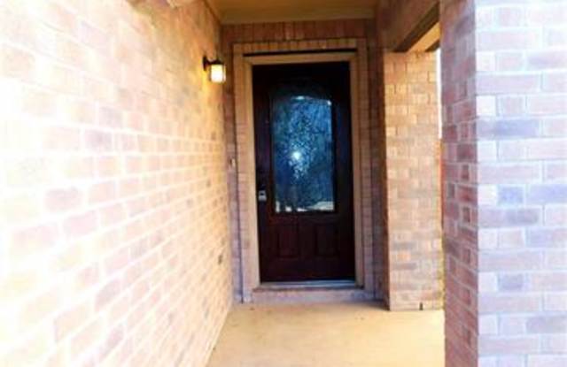 1648 Crown Point Drive Gallery 3