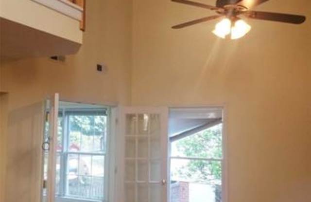5704 Saddle Hill Drive Gallery 4