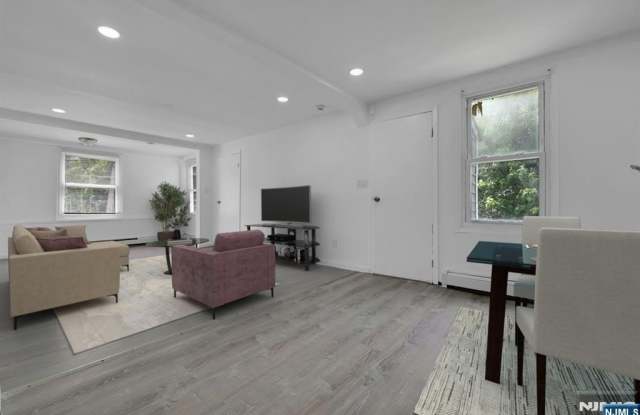 244 White Top Floor photos photos