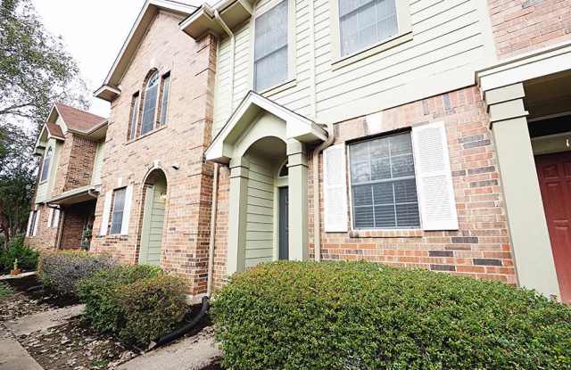 Two bedroom, 2.5 bath Gated Condo In North Austin - 12401 Los Indios Trail, Austin, TX 78729