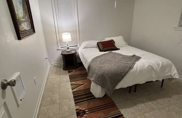 1706 Partridge SUBLEASE Gallery 4