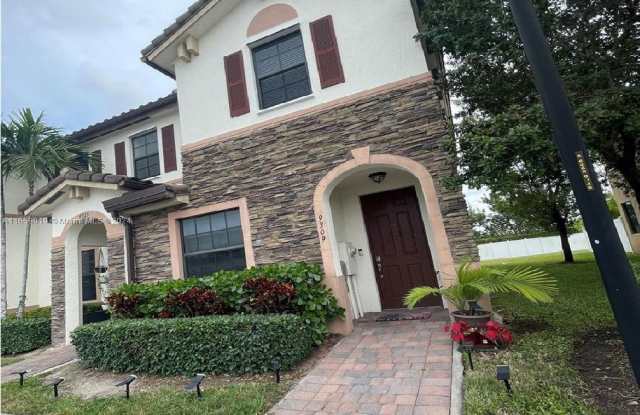 9309 West 32nd Lane - 9309 West 32nd Lane, Hialeah, FL 33018