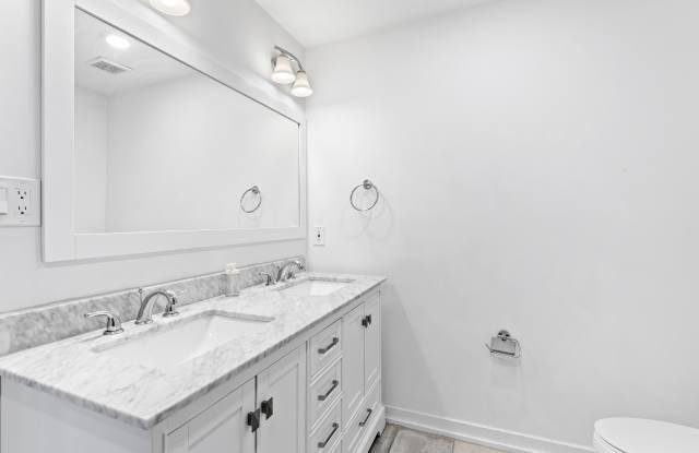 1433 Ogden St photos photos