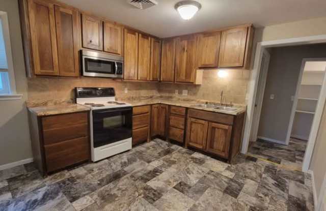 3 Bedroom House in Pryor Gallery 4