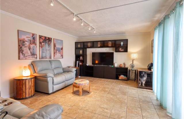 1724 Park Meadows Dr Gallery 2