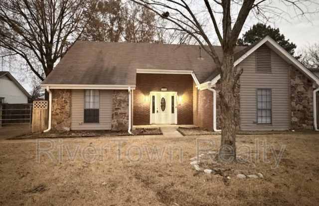 2974 Crowell St - 2974 Crowell Street, Bartlett, TN 38133