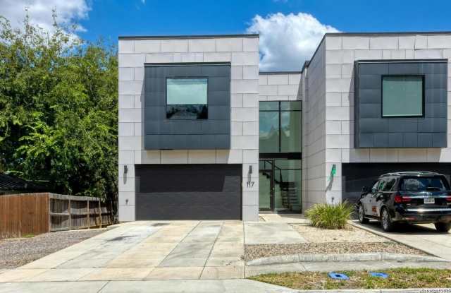 117 Marcia photos photos