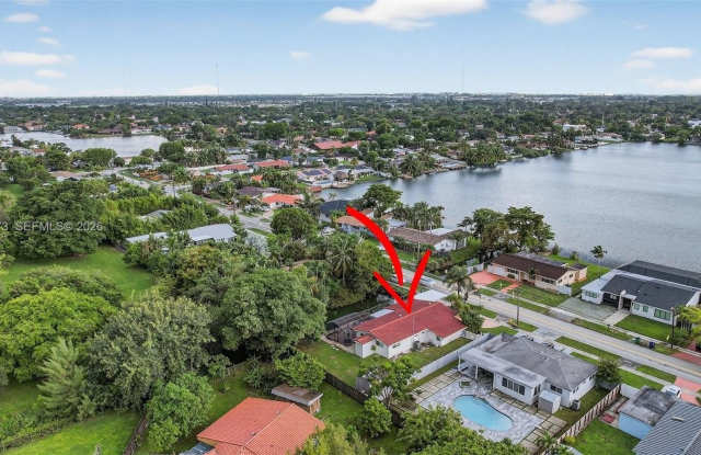 2500 NE 209th Ter photos photos 2500 NE 209th Ter photos photos