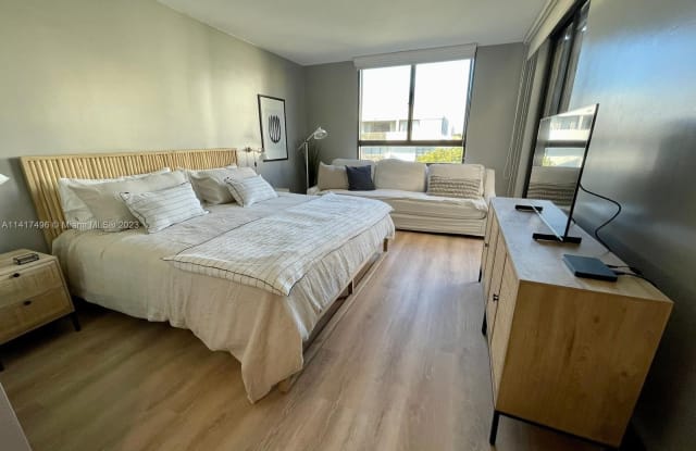 141 Crandon Blvd photos photos