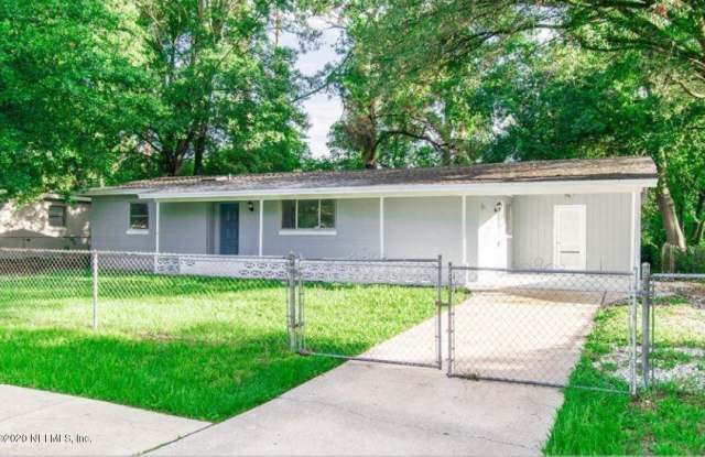 7129 EUDINE DR N - 7129 North Eudine Drive, Jacksonville, FL 32210