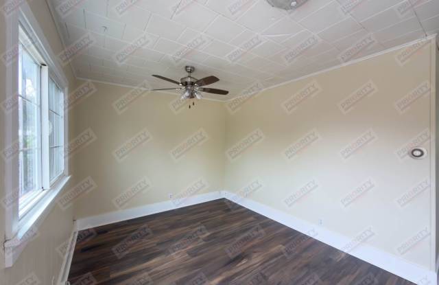 1 Bedroom Single Family Home Gallery 4