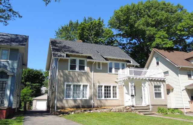 3 Renovated Story 4 Bed - 2.5 Bath Colonial available for Rent photos photos