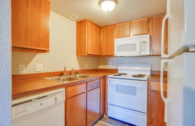 Forrest Brook Apartments and Townhomes Gallery 4