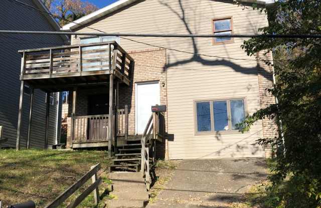 3 Bed/2.5 Bath Home in Wiles Hill - Available May 20th! photos photos