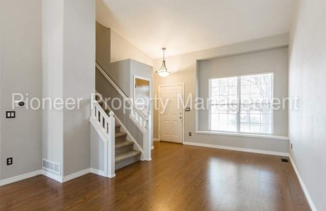 2923 South Deframe Way Gallery 3