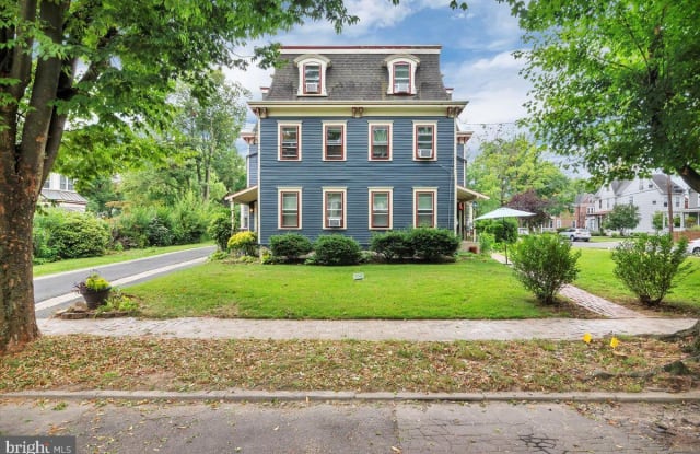 102 E PARK AVENUE - 102 East Park Avenue, Haddonfield, NJ 08033 102 E PARK AVENUE - 102 East Park Avenue, Haddonfield, NJ 08033