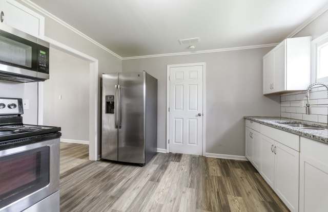 1635 Elaine Road photos photos