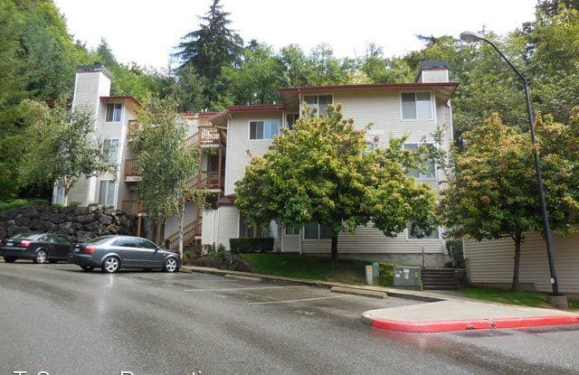 12023 NE 204th Pl #E103 - 12023 Northeast 204th Place, Bothell, WA 98011