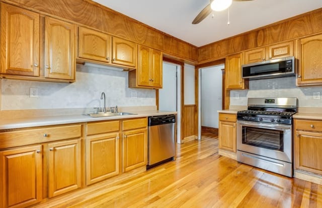 53 Ardale St - 53 Ardale Street, Boston, MA 02131